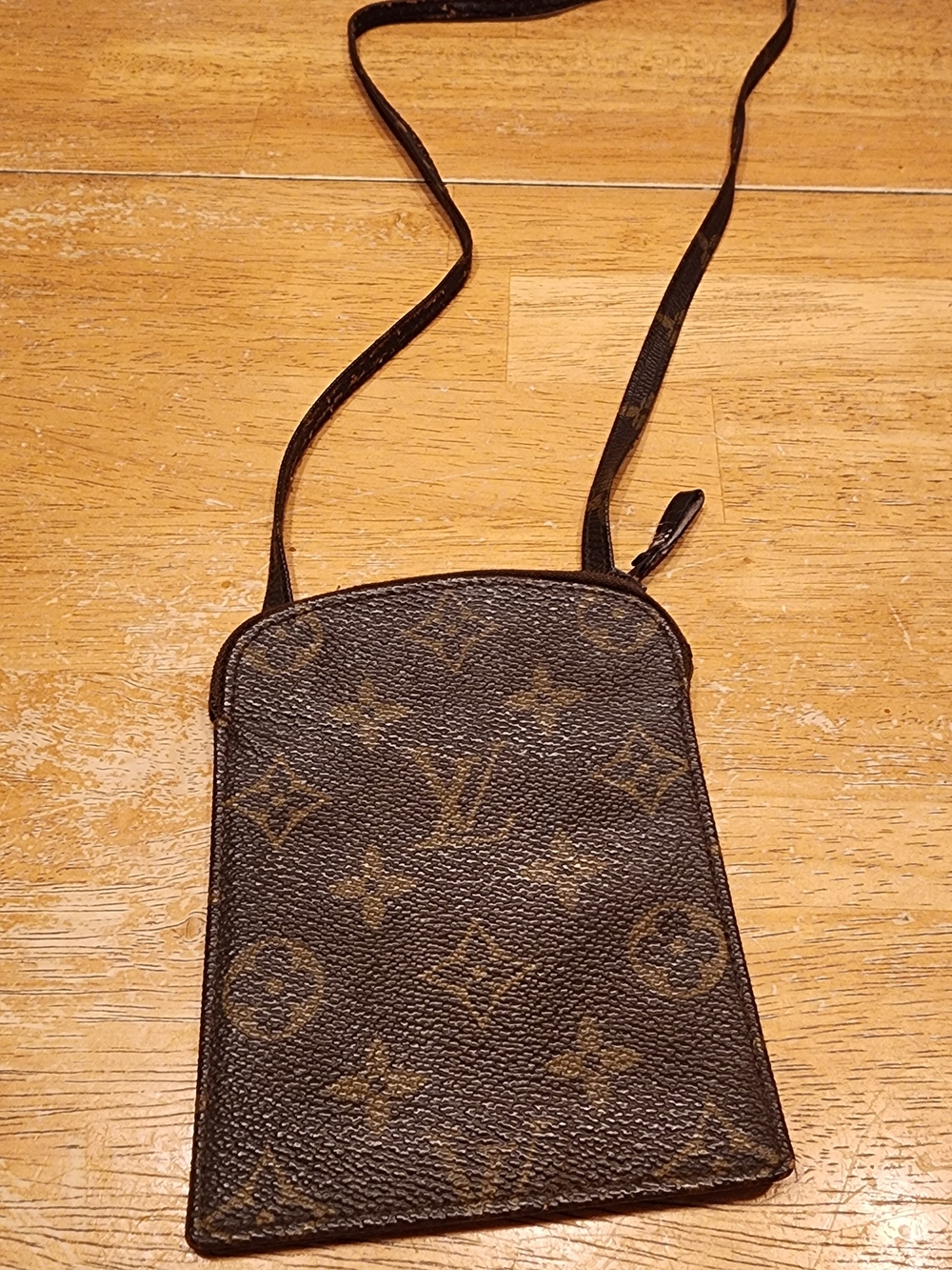 vintage Louis Vuitton Monogram Pochette Secret Passport Holder. 